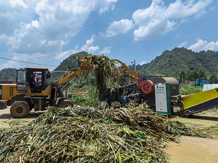 秸稈青貯粉碎機(jī)